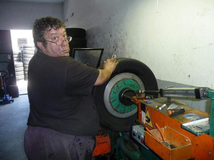 Vérification de pneu Serrières